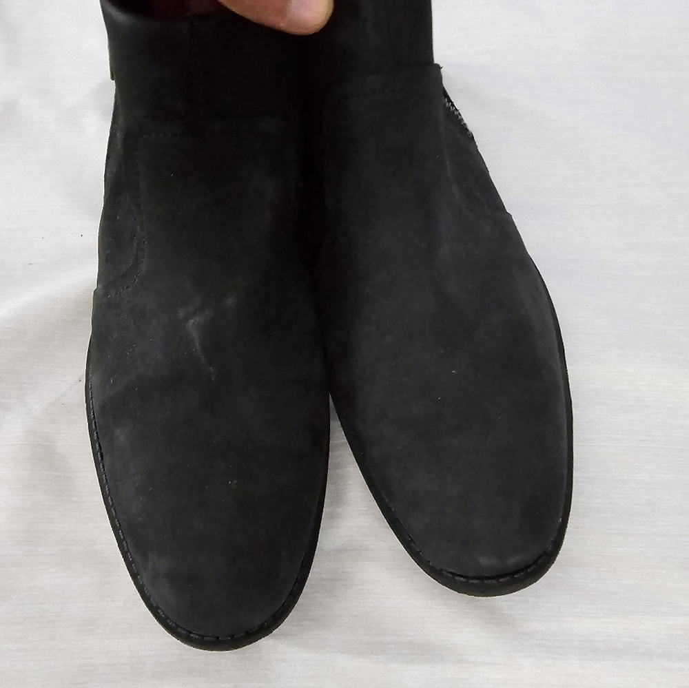 UGG leather boot